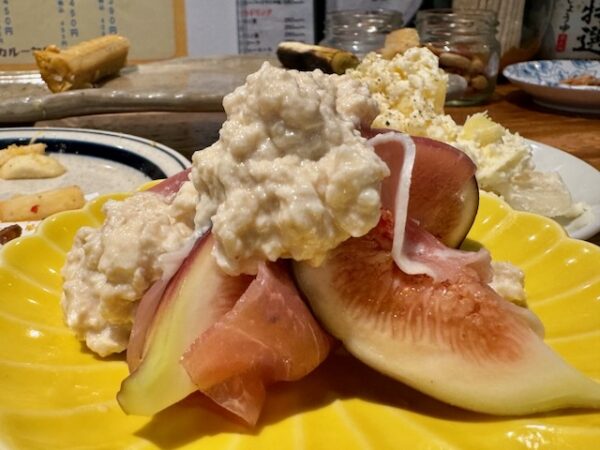 無花果と生ハムの白和え