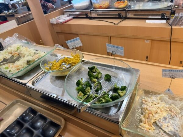 朝食バイキング