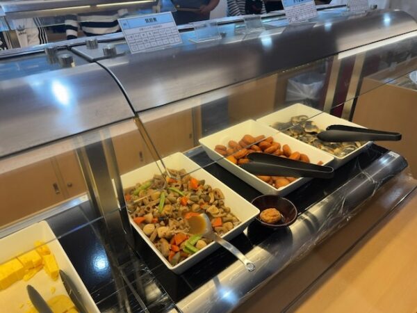 朝食バイキング