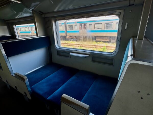 車内