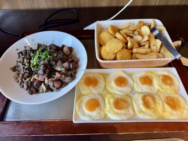 目玉焼き