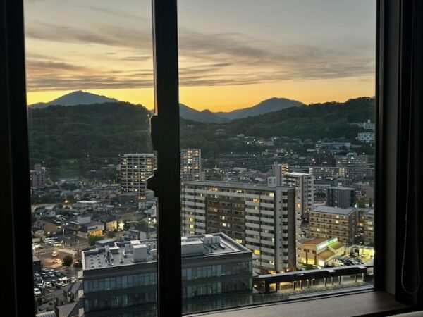 部屋からの夕焼け