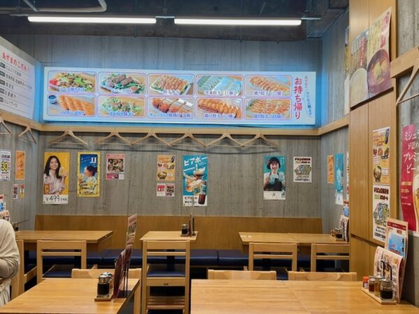 店内奥の席