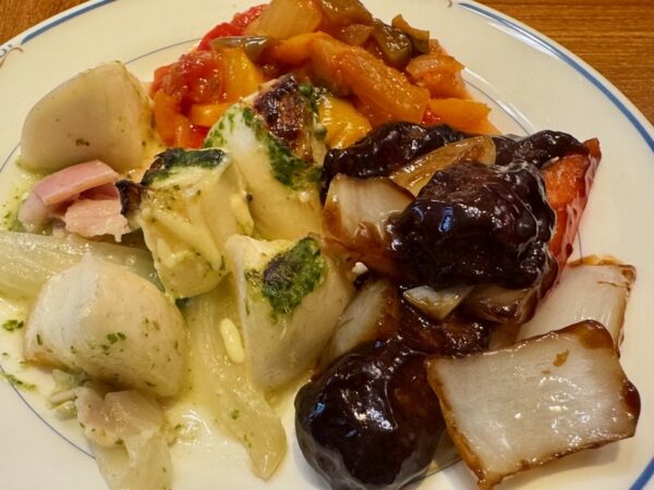朝食