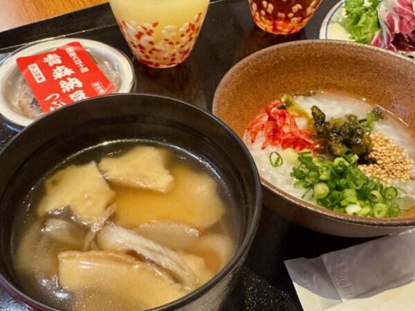 朝食