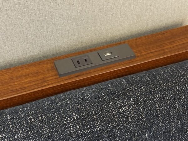 コンセント付き