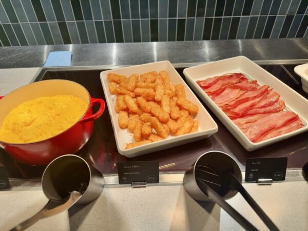 朝食ビュッフェ