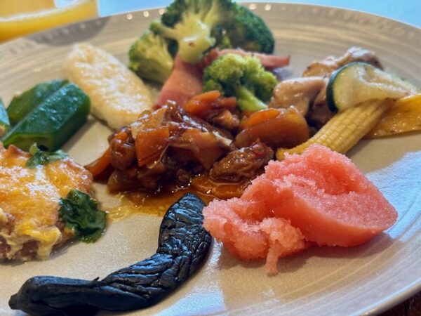 朝食ビュッフェ