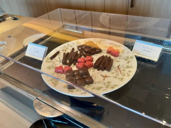 チョコ
