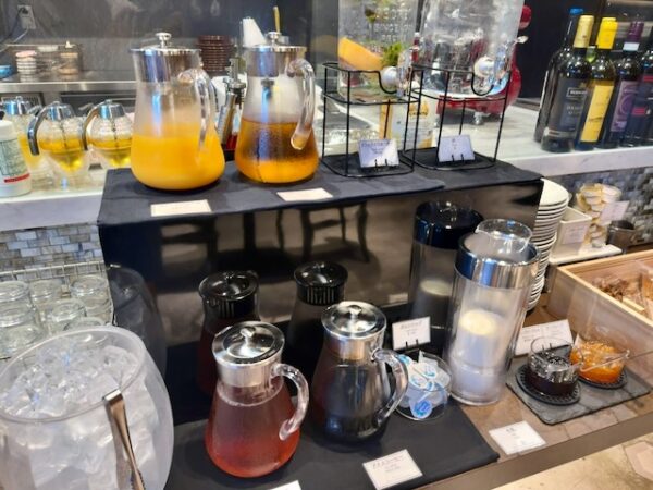 朝食ビュッフェ