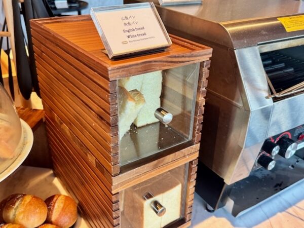 山食パン、角食パン