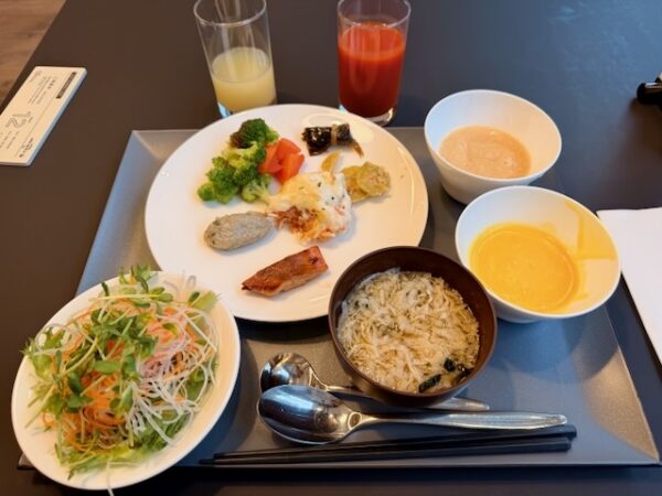 朝食ビュッフェ