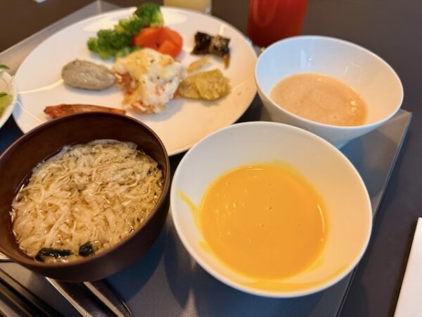 朝食ビュッフェ