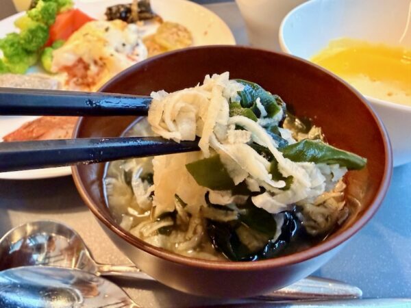 朝食ビュッフェ