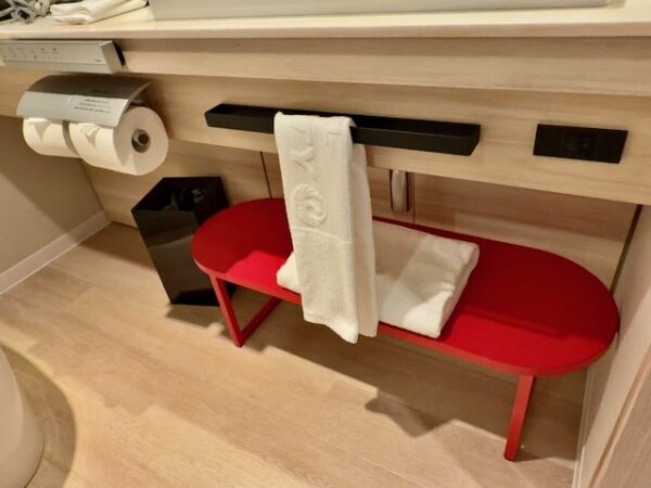 タオルハンガー