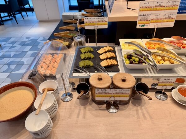 朝食ビュッフェ