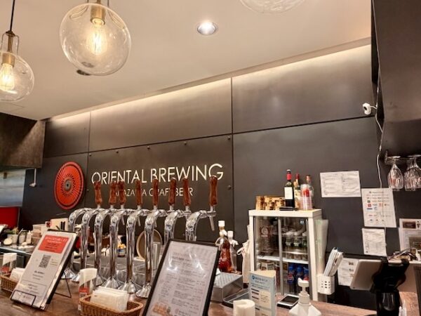 カウンターから