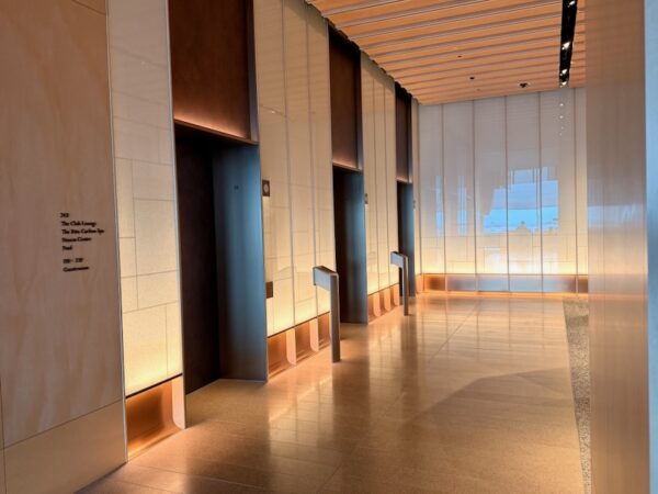 エレベーターホール