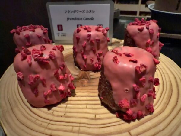 フランボワーズカヌレ