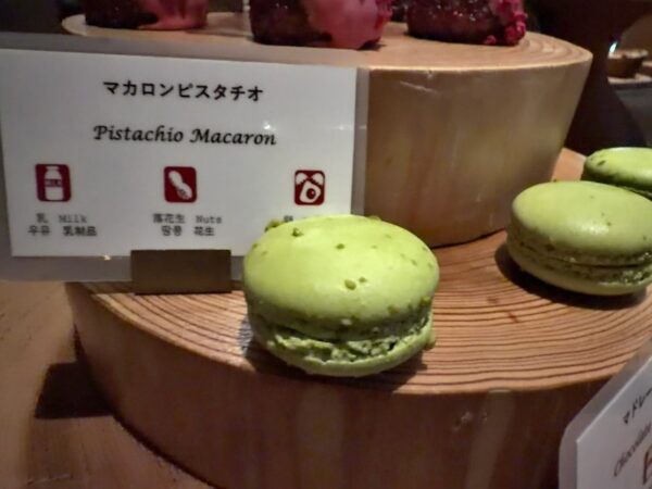 マカロンピスタチオ