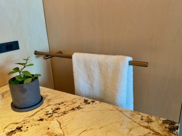 タオルハンガー