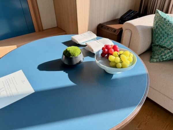 テーブル