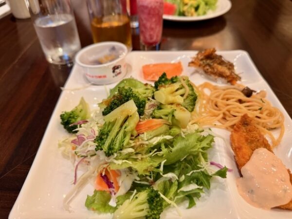 朝食
