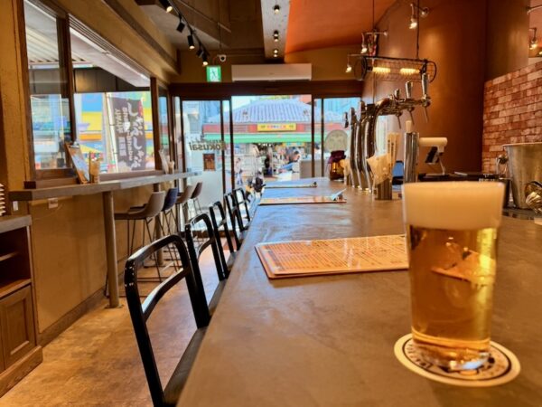 カウンターから