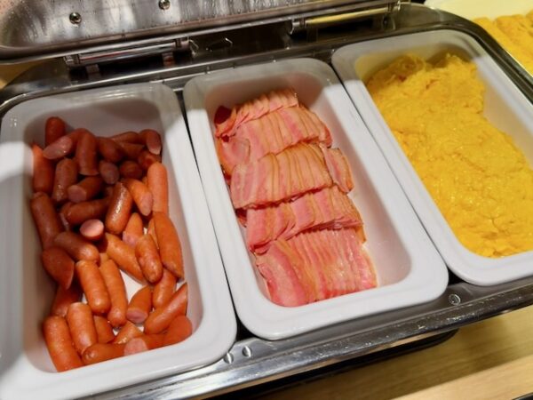 朝食ビュッフェ