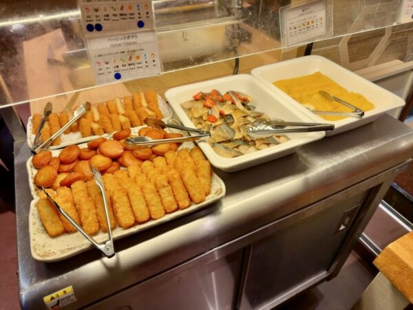 朝食ビュッフェ