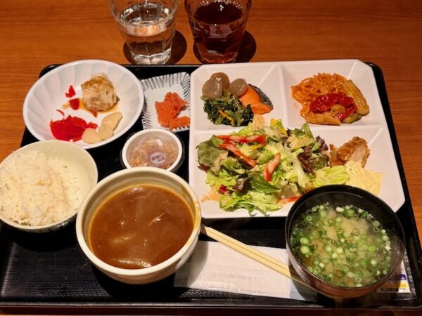 朝食ビュッフェ